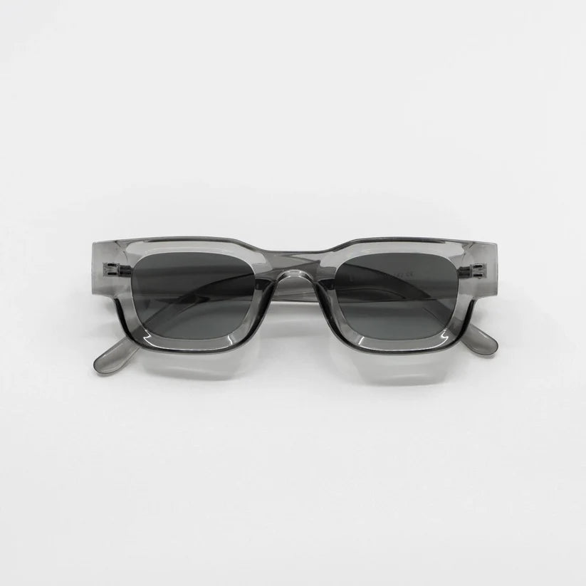 Classic Fit Sunglasses 1+1 gratis