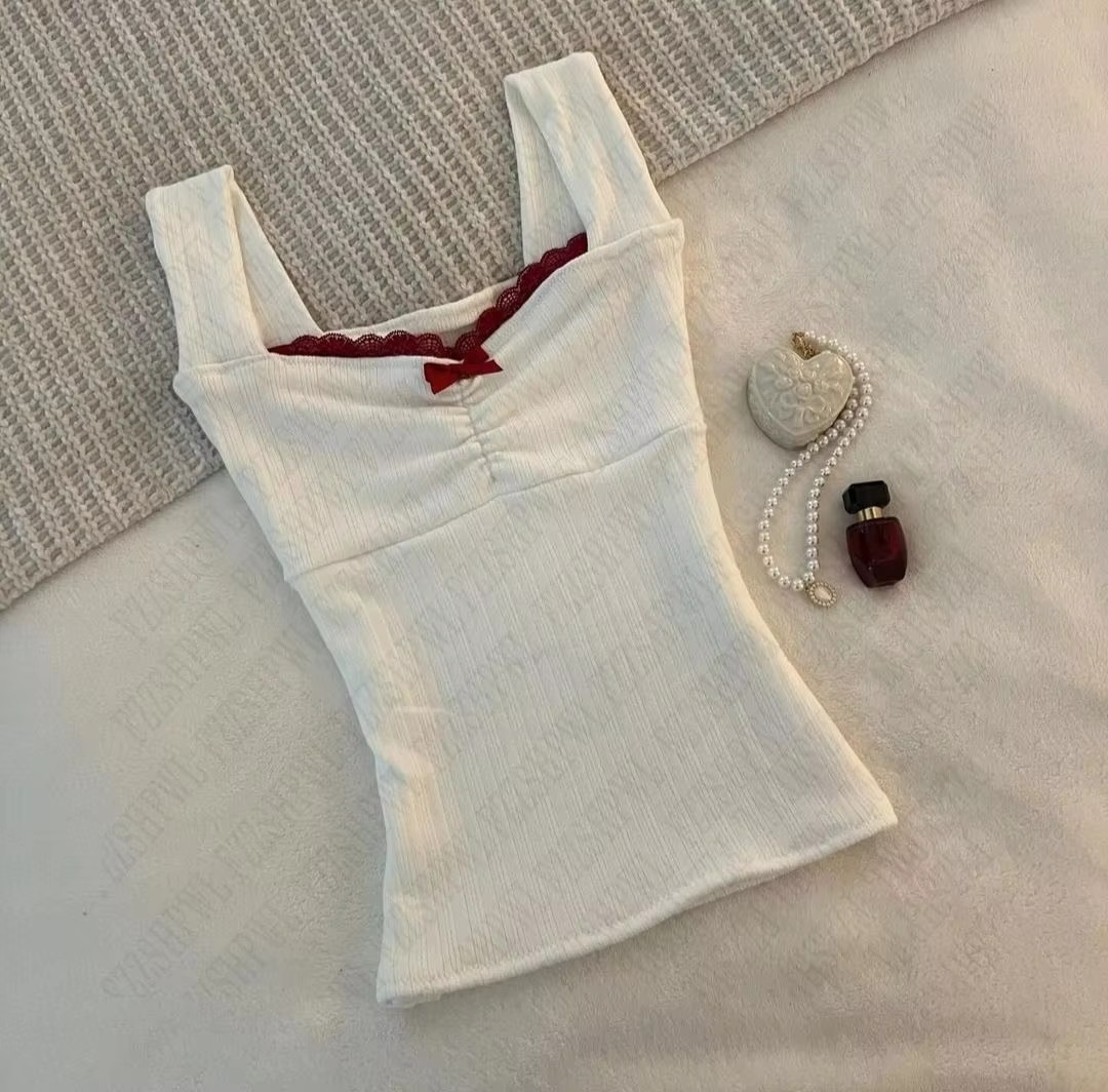 Mila | Fitted Top met Schattige Strik 1+1 Gratis